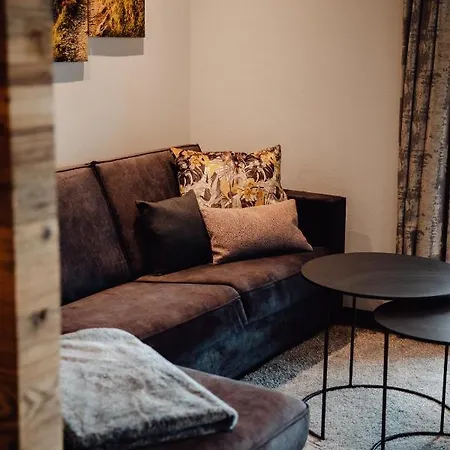 Zillertal Juwel * フューゲン